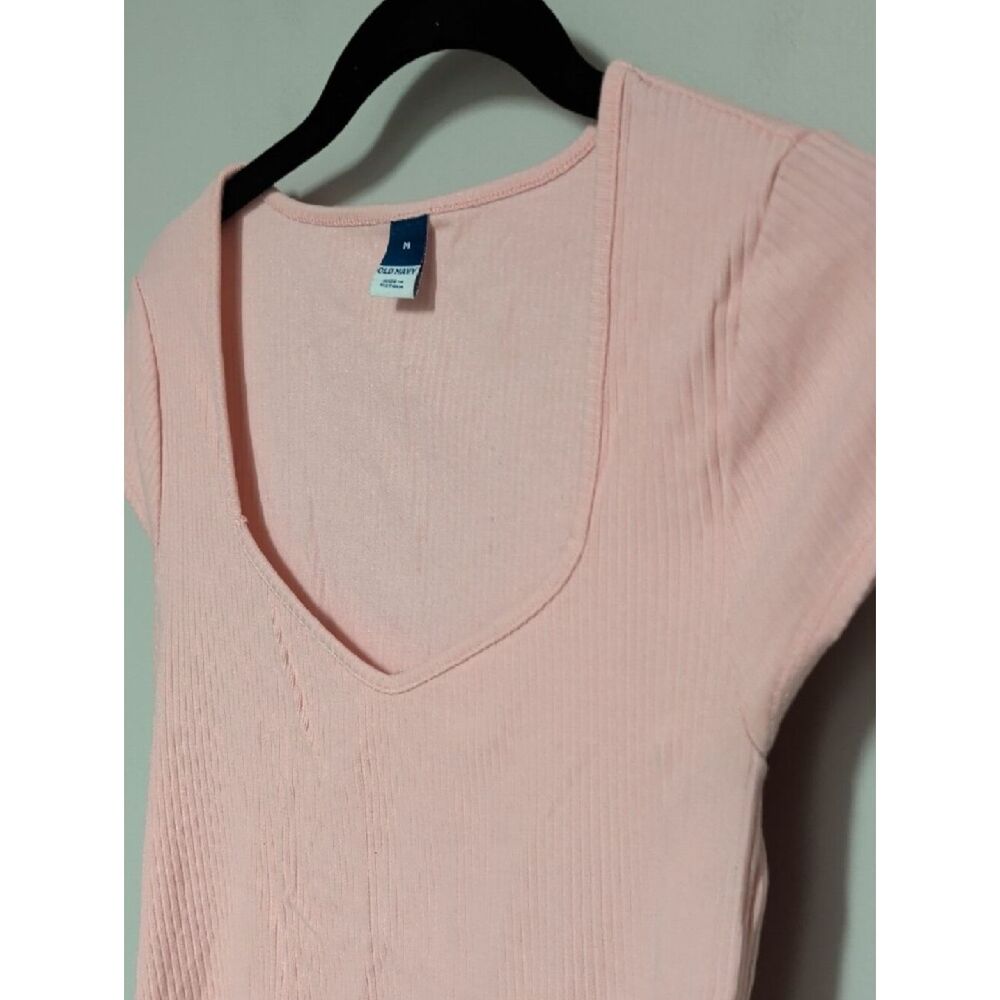 Old Navy Light Pink Ribbed Scoop Neck Short Sleeve Tee - Picture 3 of 6